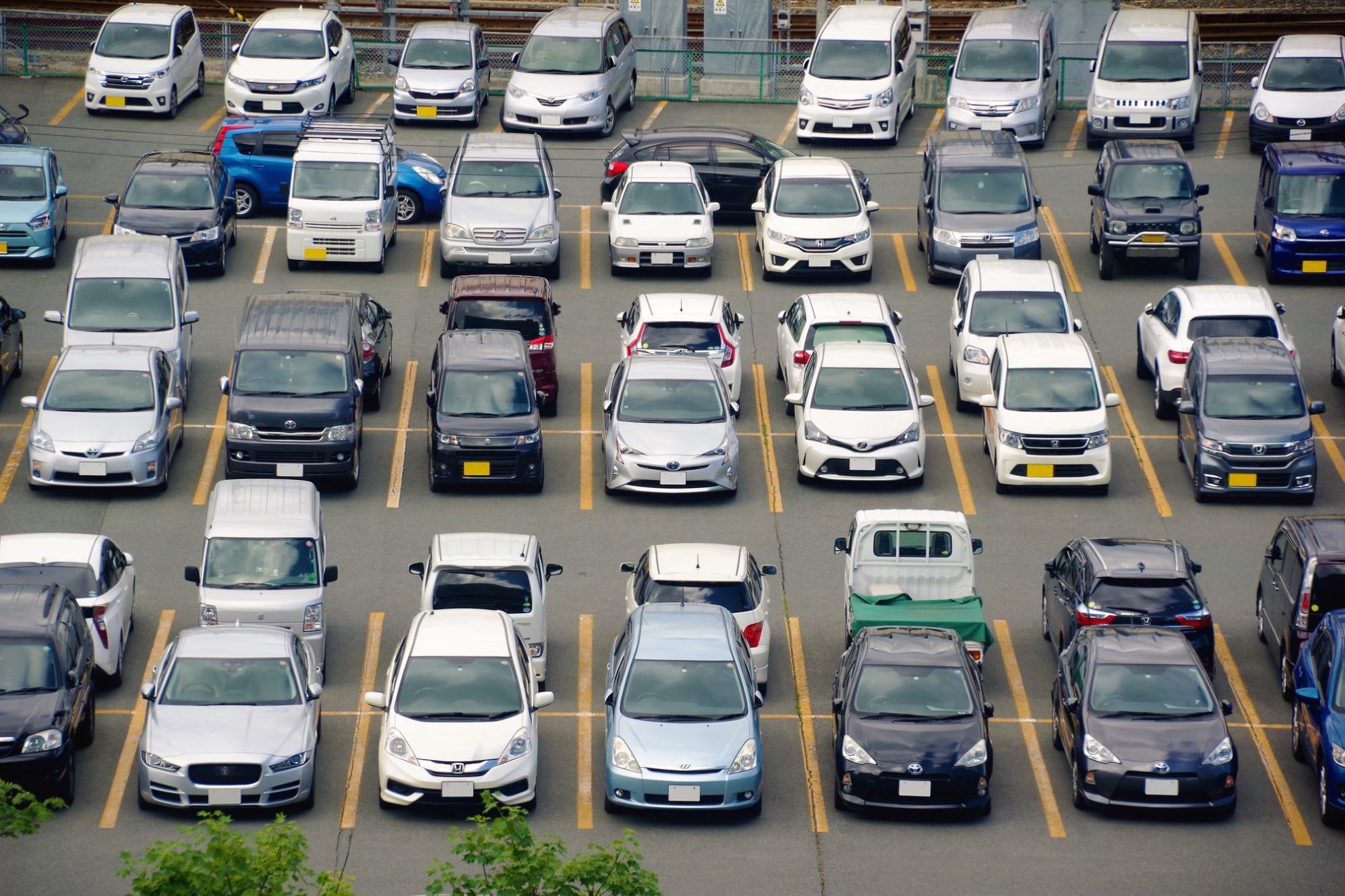 駐車場に必要なサイズは 考慮すべきスペースやレイアウトのポイントも併せて解説 管理会社向けコラム Tsukigime通信 アットパーキング